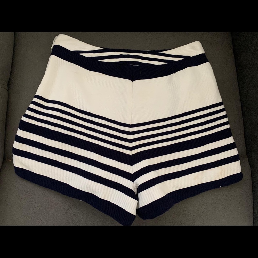 Shorts - Picture 2 of 2
